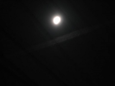 月と火星とひこうき雲.JPG